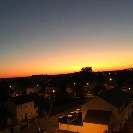 Calme, Lumineux, Luxueux, Refait A Neuf Apartment *