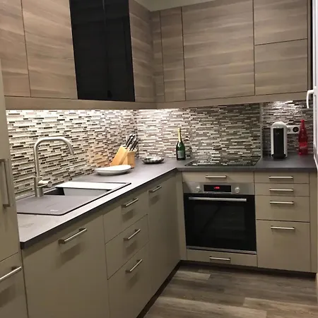 Apartment Calme, Lumineux, Luxueux, Refait A Neuf *
